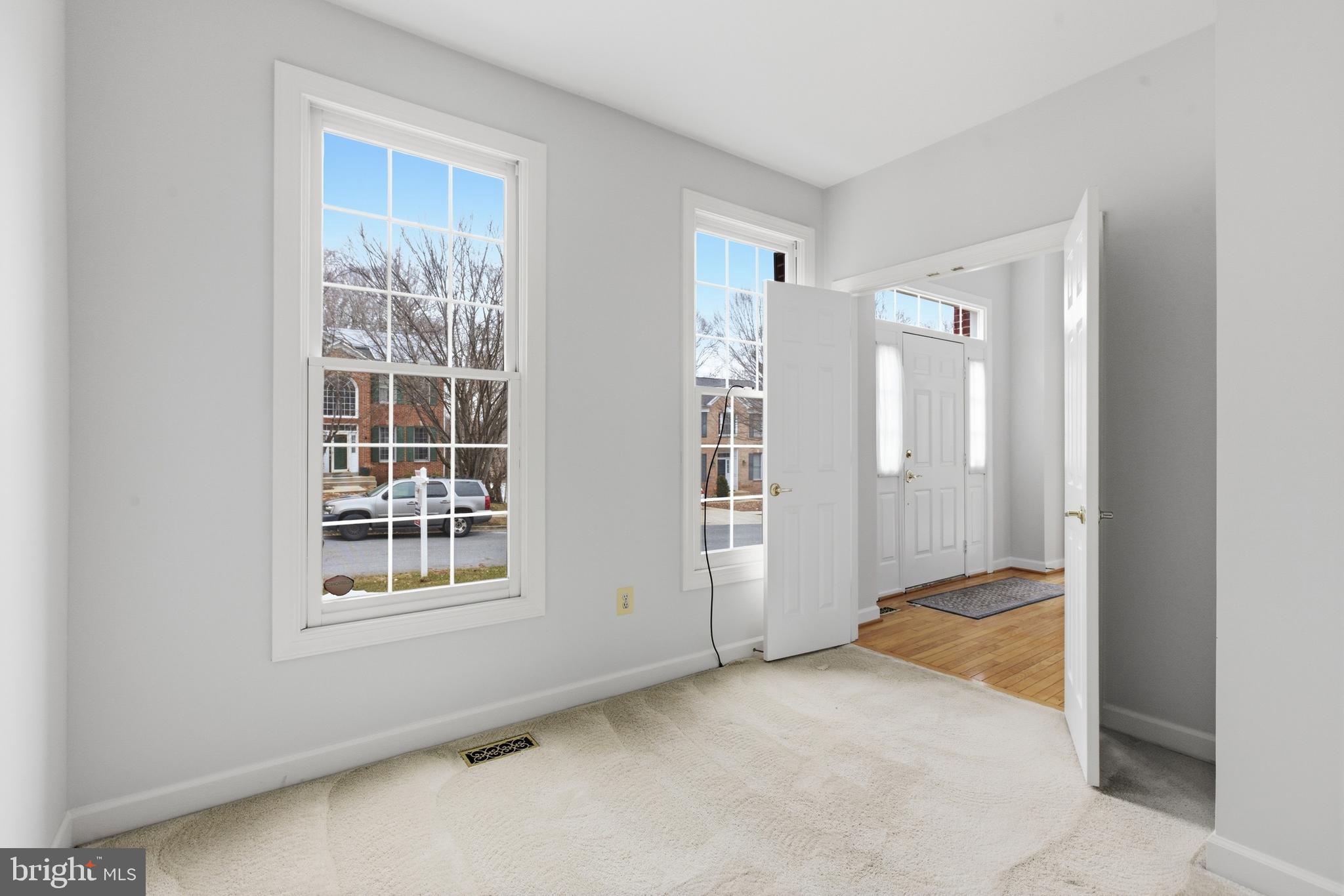 2207 ARCTIC FOX DRIVE