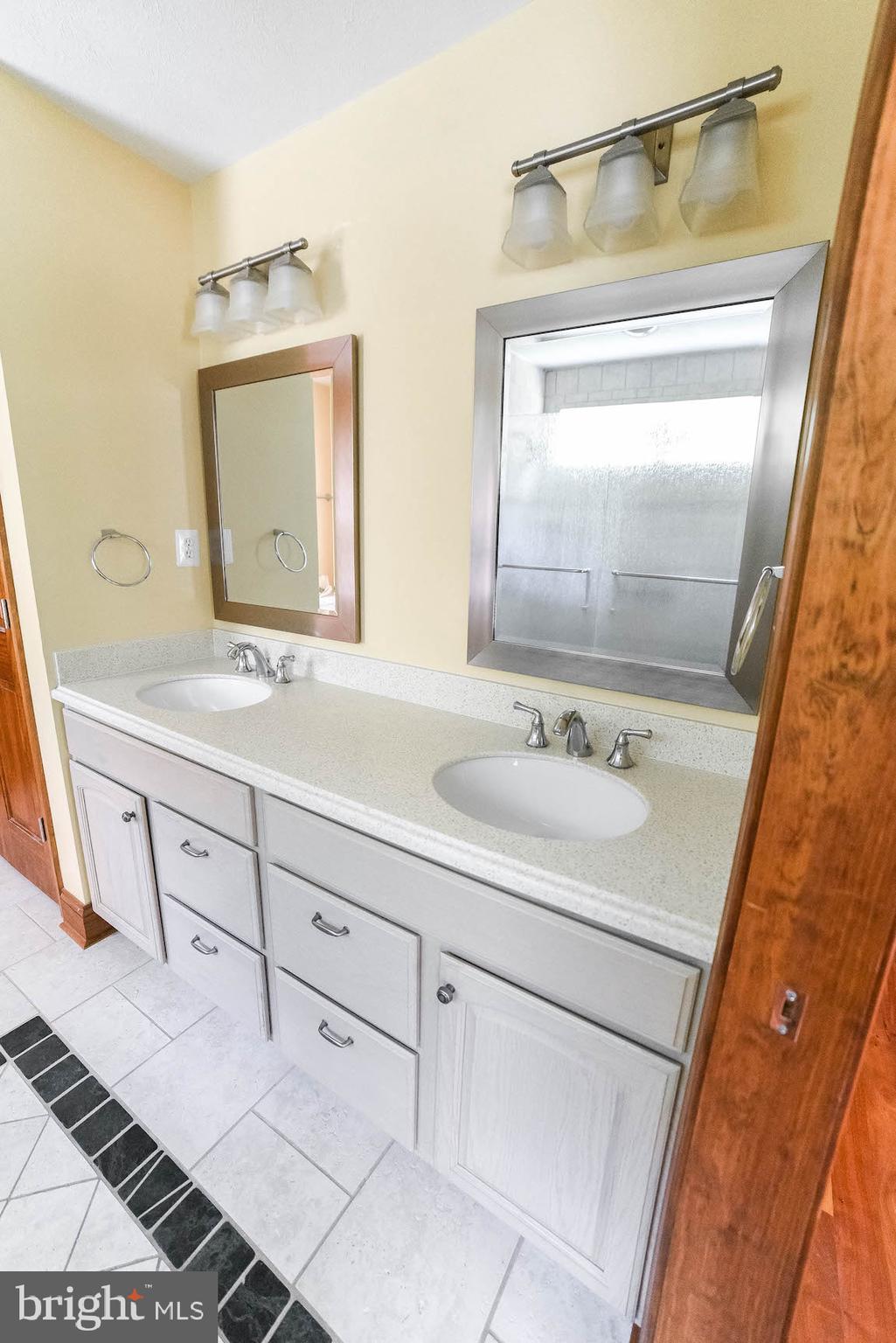 SAINT JAMES - Residential