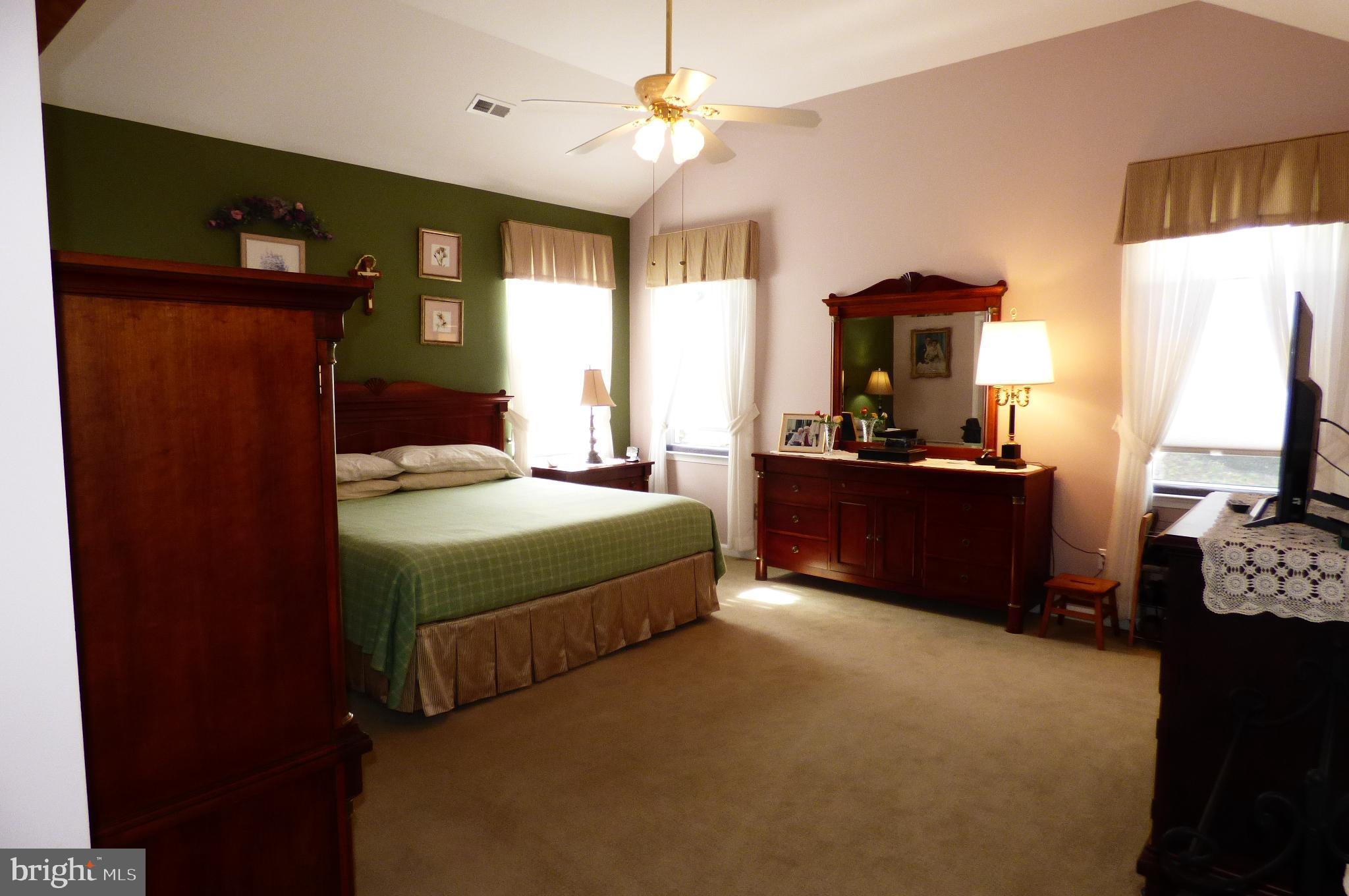 KINGSFIELD - Residential