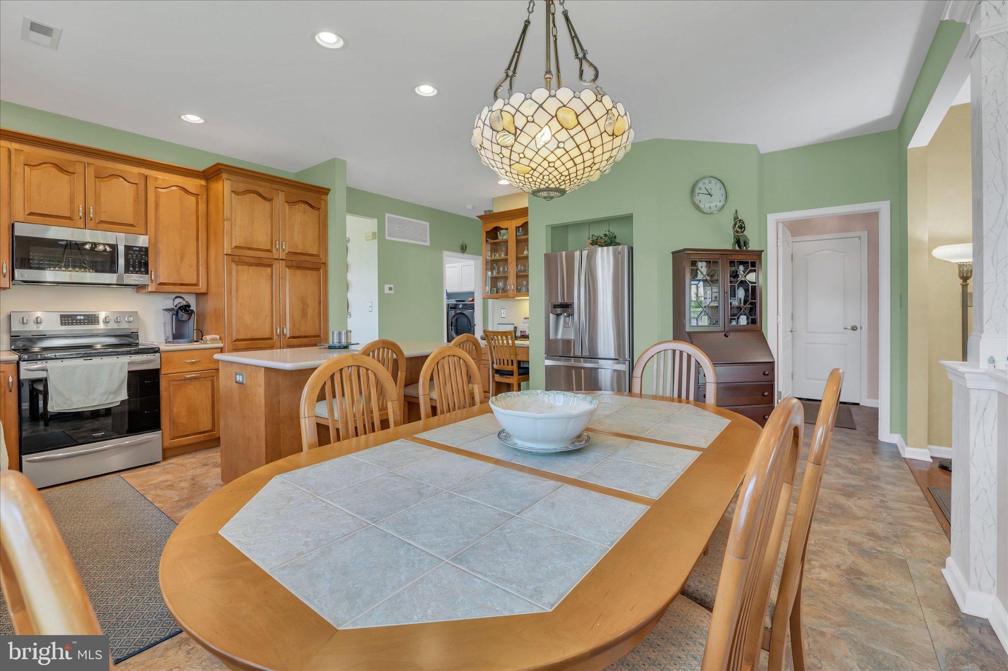 KINGSFIELD - Residential