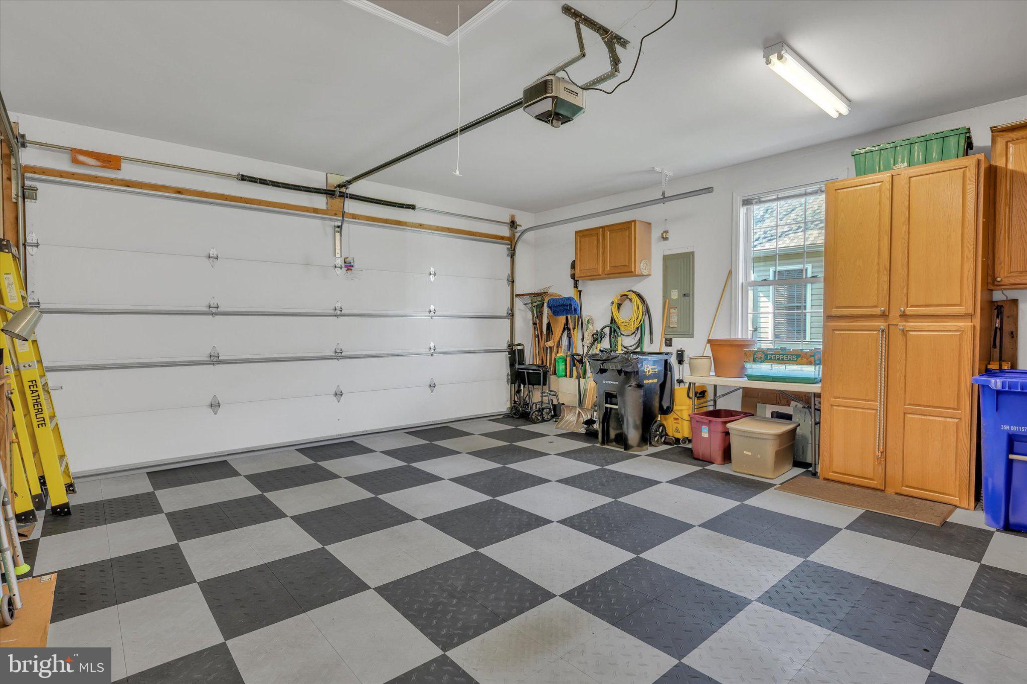 KINGSFIELD - Residential