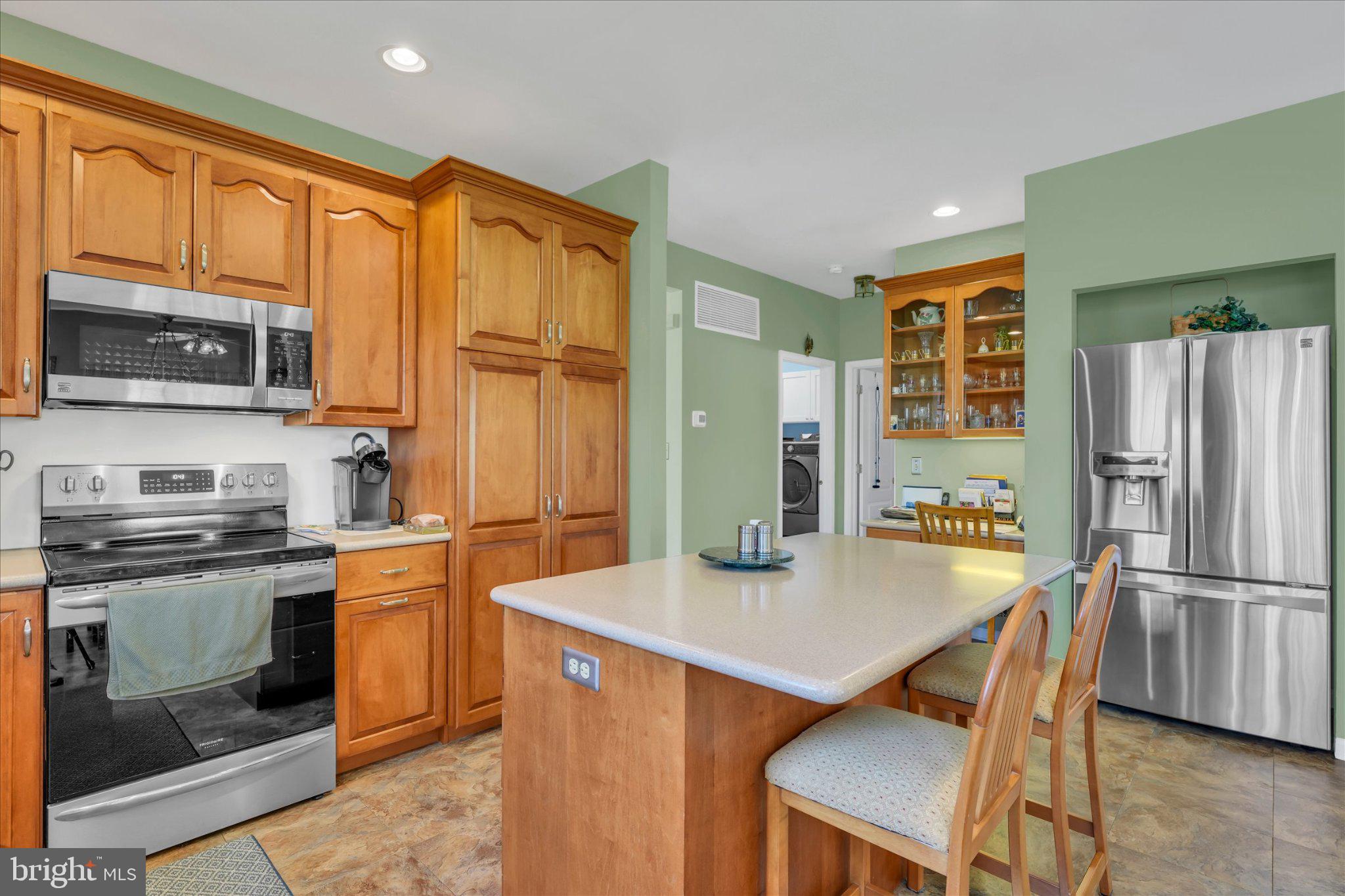 KINGSFIELD - Residential