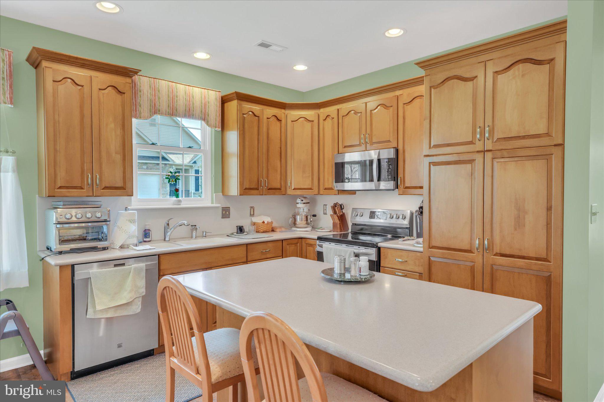 KINGSFIELD - Residential