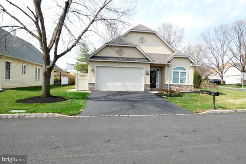 Homes For Sale - 300 Westminster Lane<br/> SOUDERTON, PA 18964