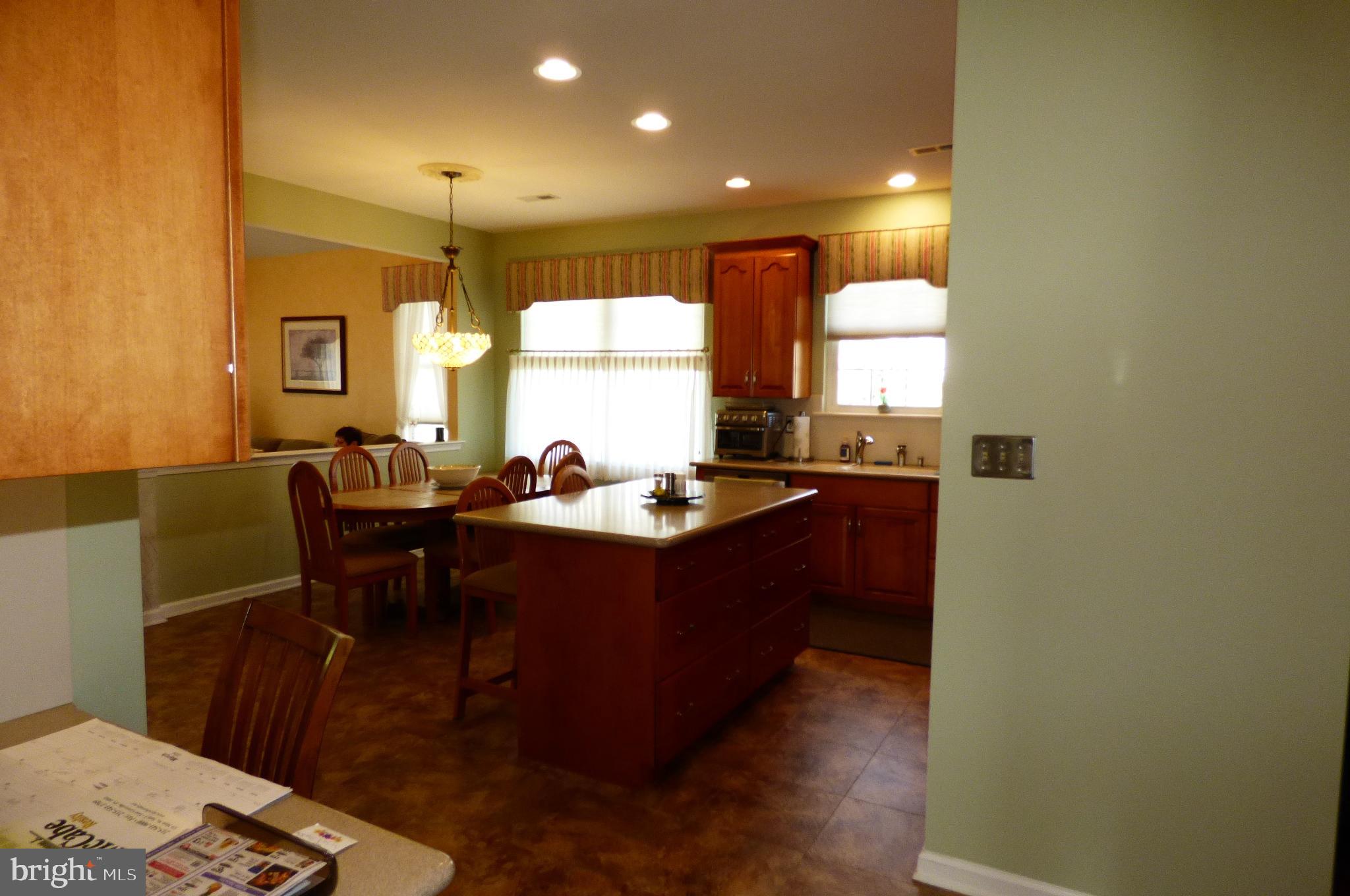 KINGSFIELD - Residential