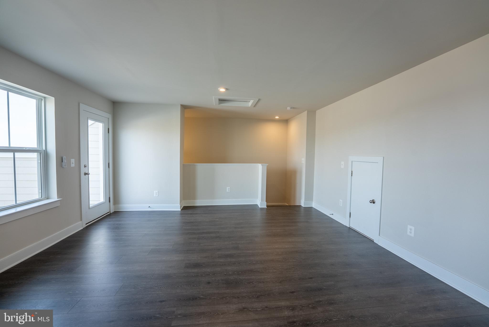 POTOMAC SHORES - Residential Lease