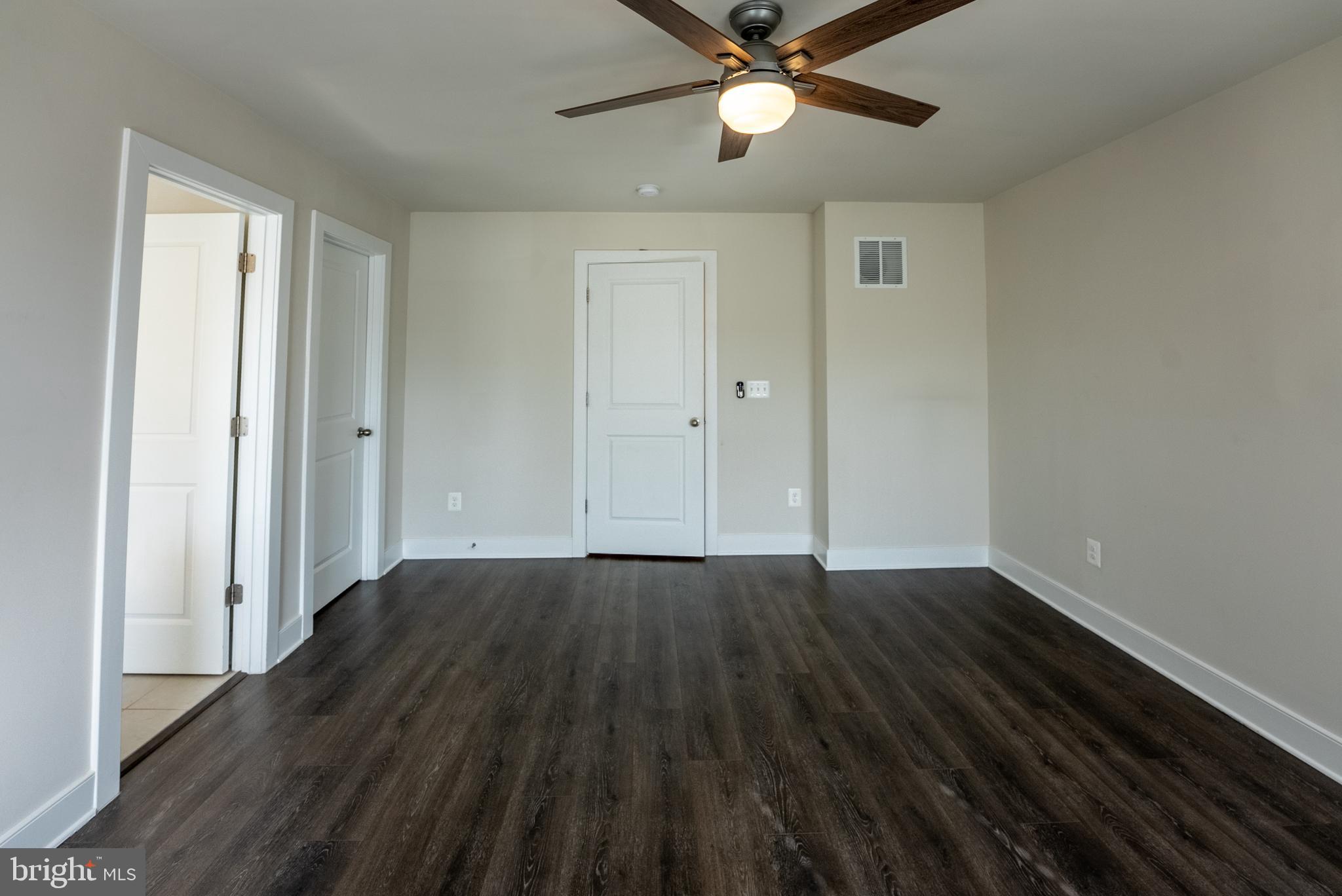 POTOMAC SHORES - Residential Lease