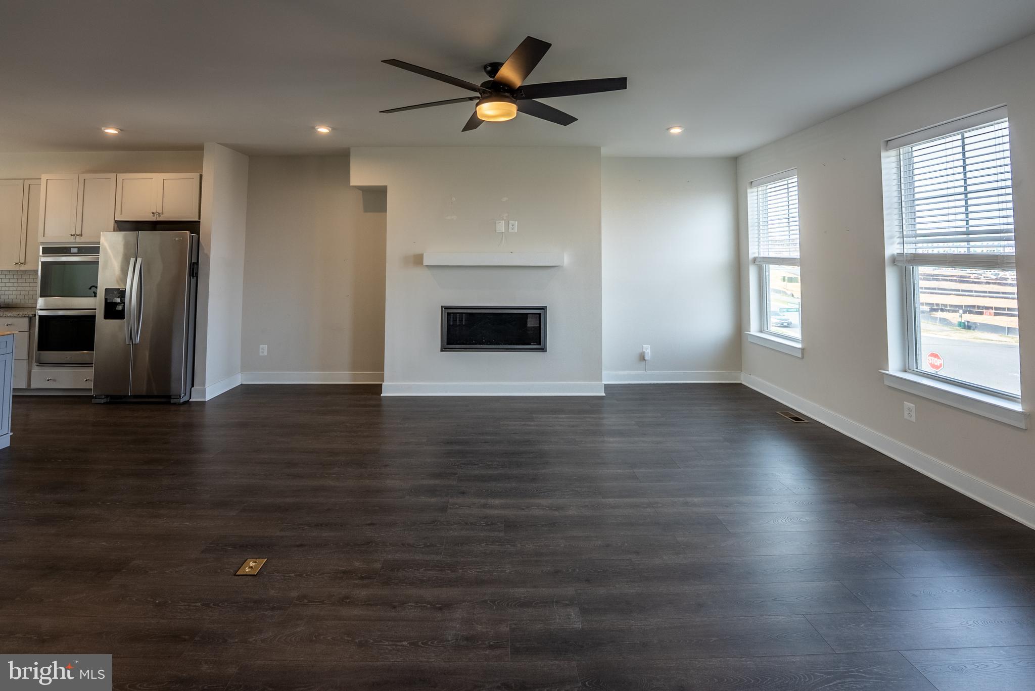 POTOMAC SHORES - Residential Lease