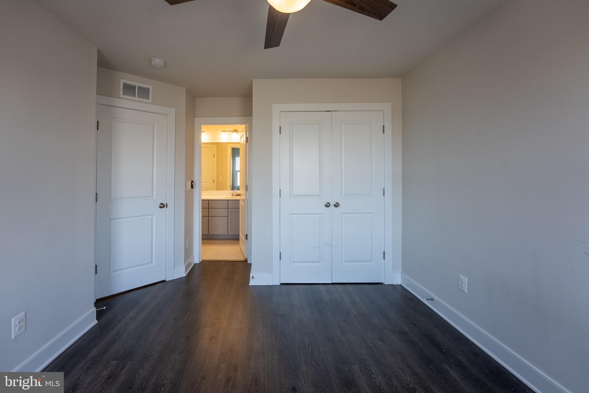 POTOMAC SHORES - Residential Lease