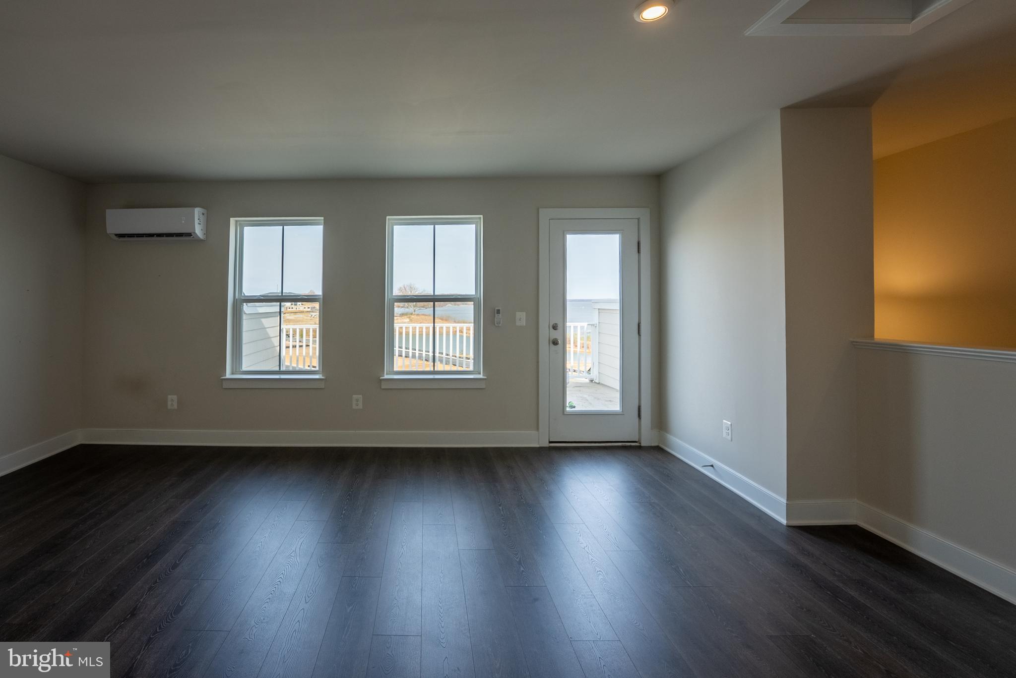 POTOMAC SHORES - Residential Lease