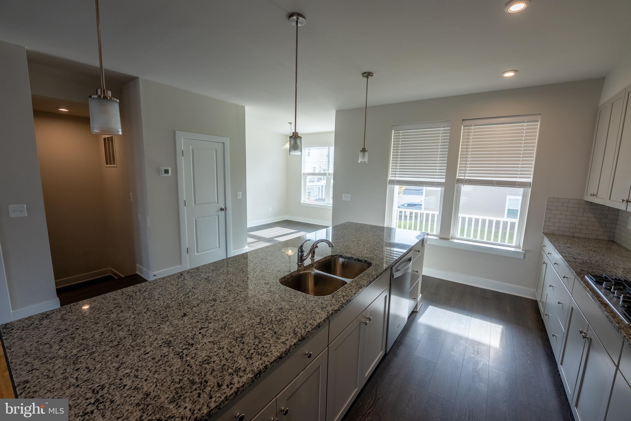 POTOMAC SHORES - Residential Lease