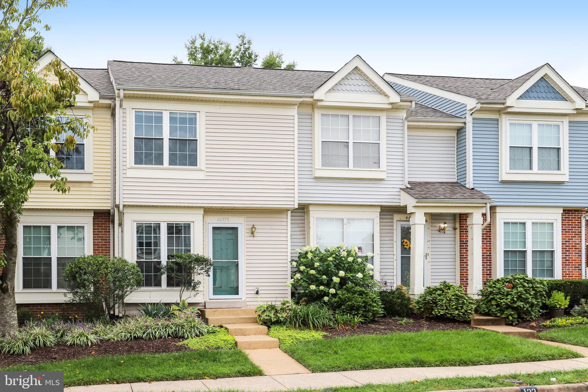 46775 MACAW SQUARE
