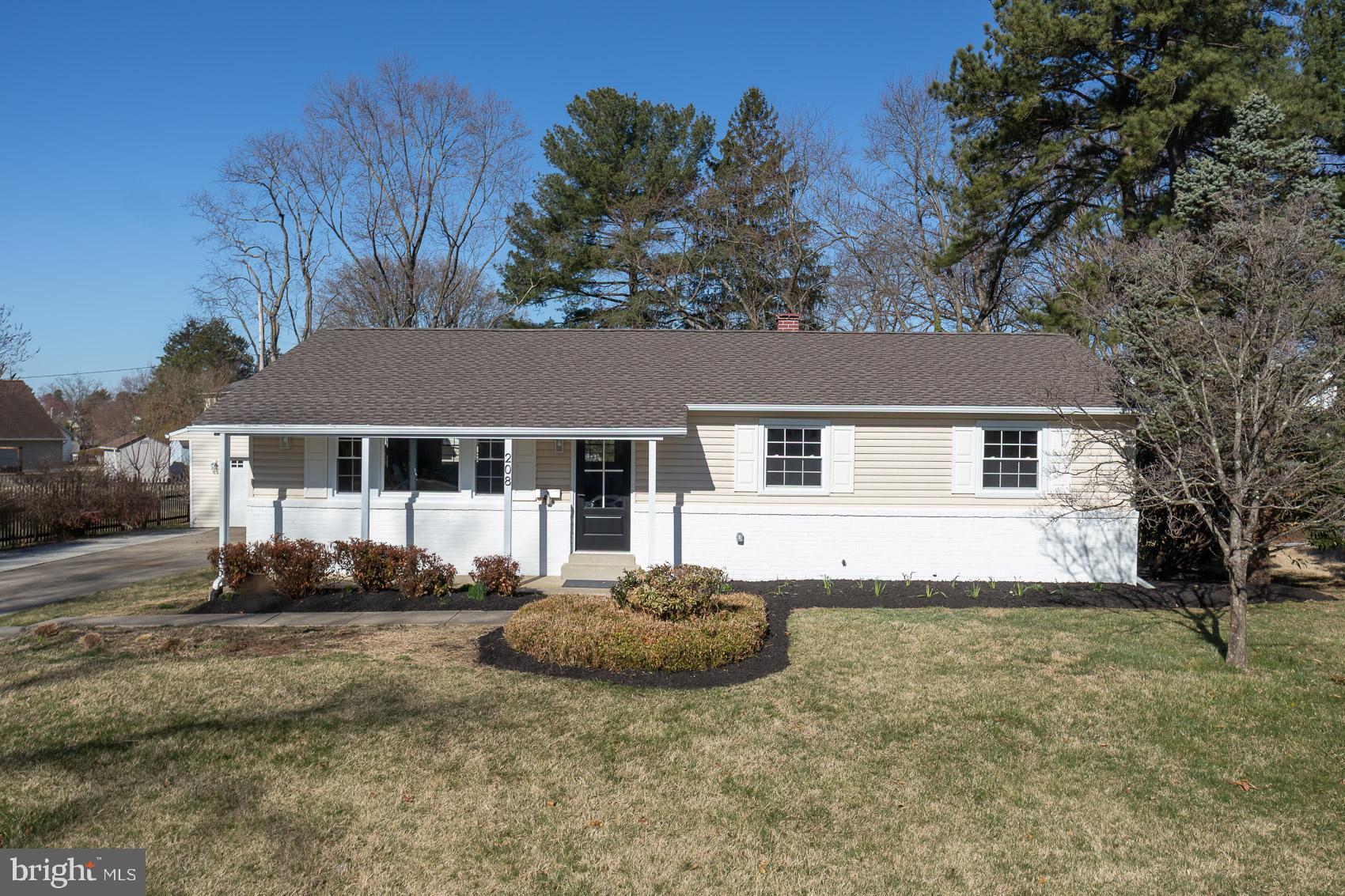 YORK MANOR - Residential