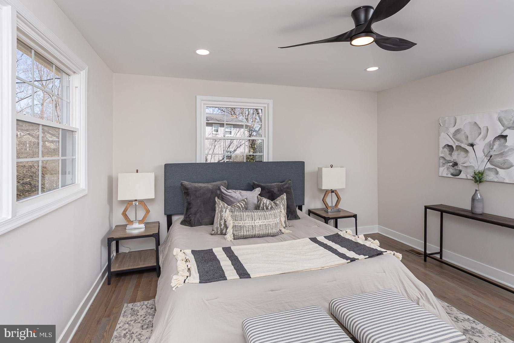 YORK MANOR - Residential