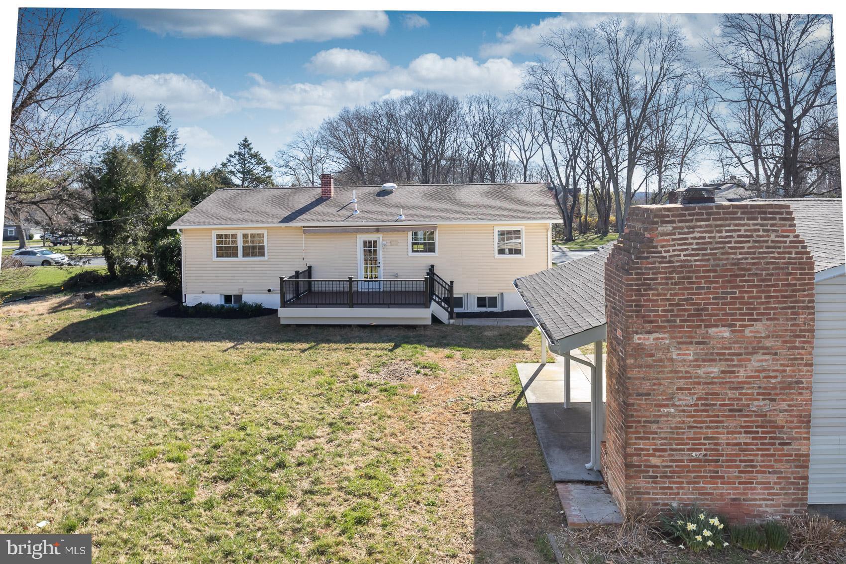 YORK MANOR - Residential