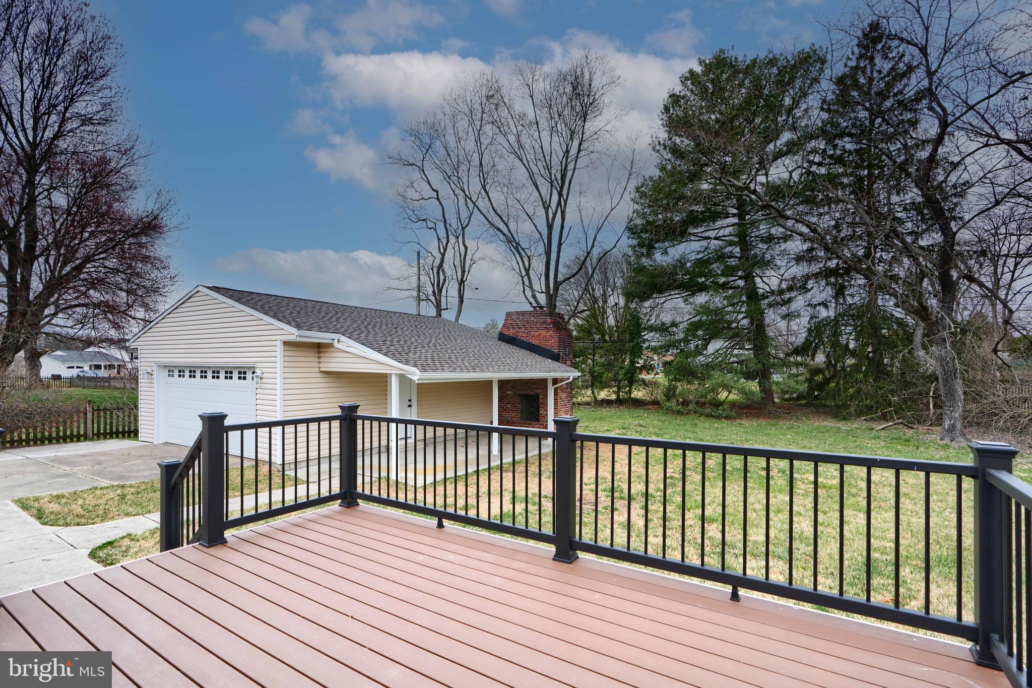 YORK MANOR - Residential