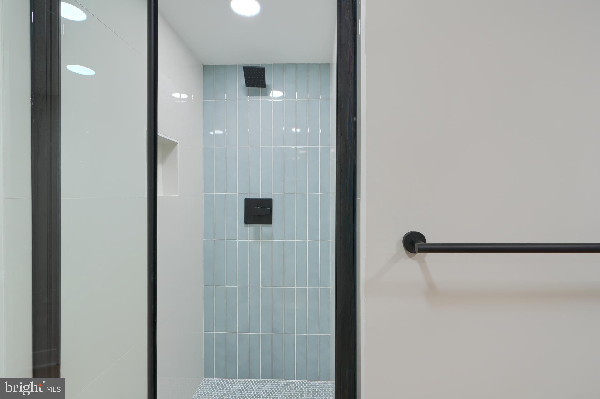 YORK MANOR - Residential