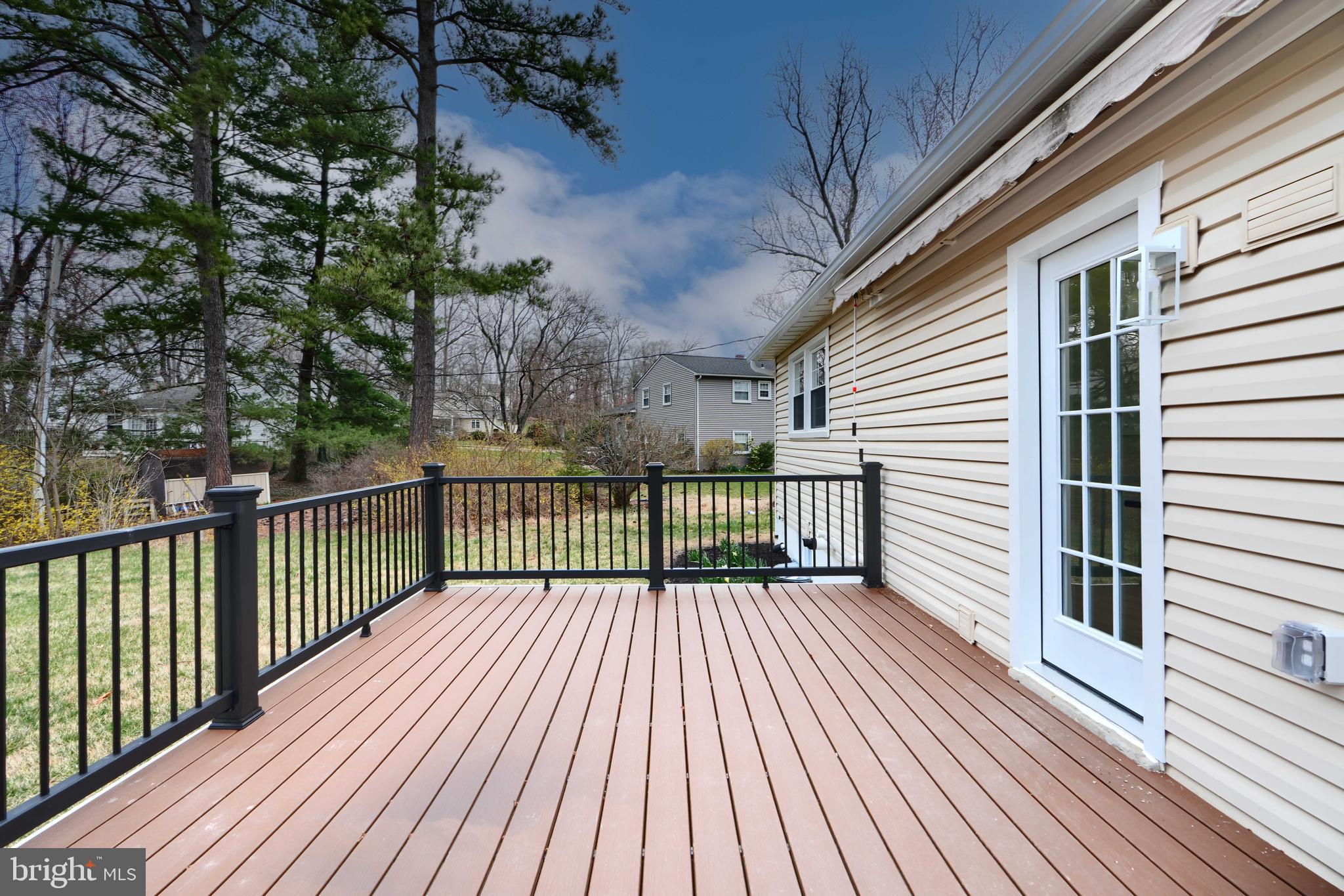 YORK MANOR - Residential