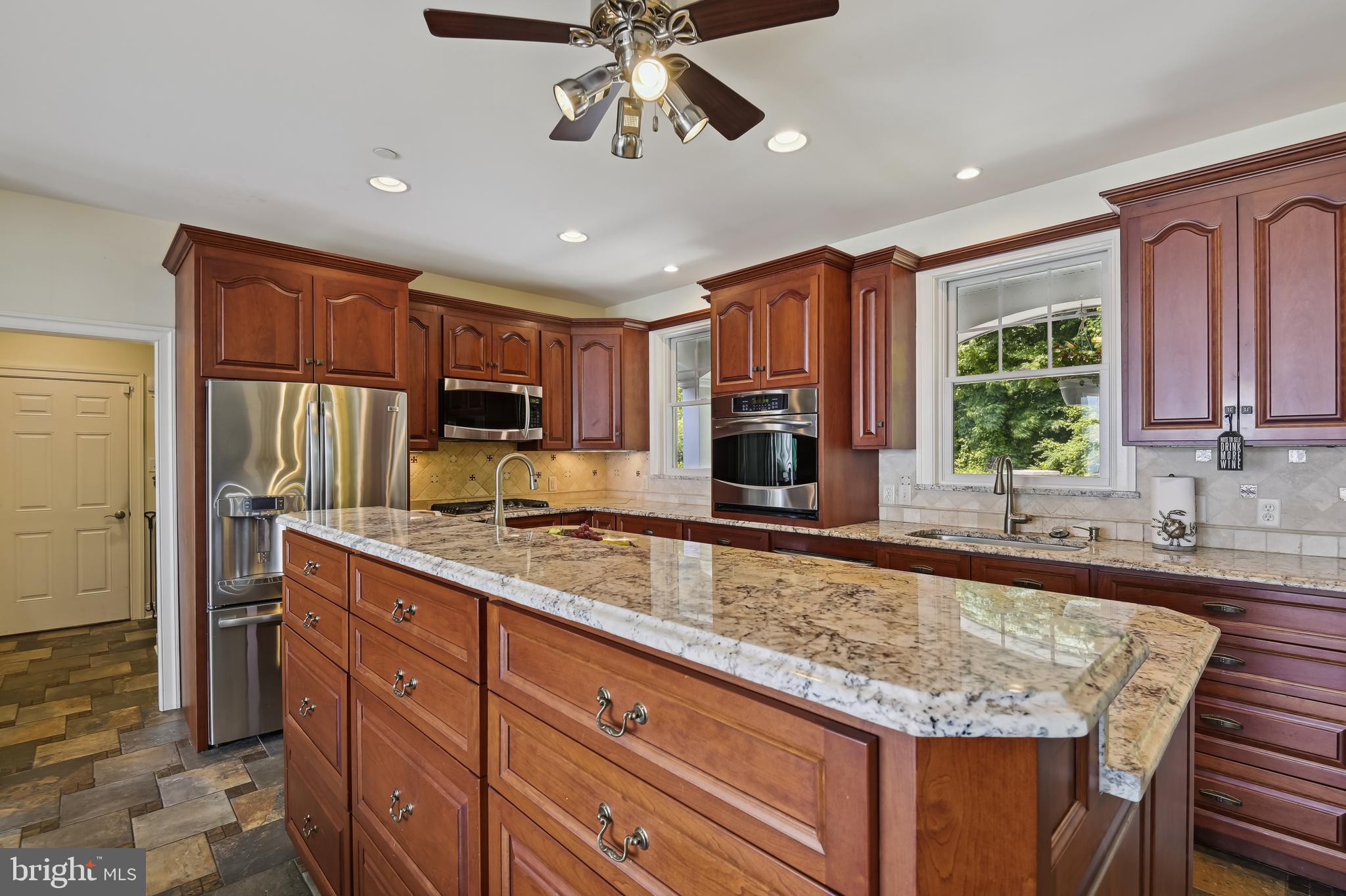 BARRISON POINT - Residential