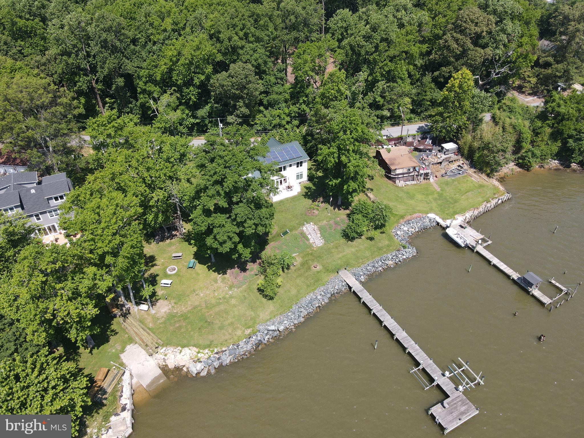 BARRISON POINT - Residential