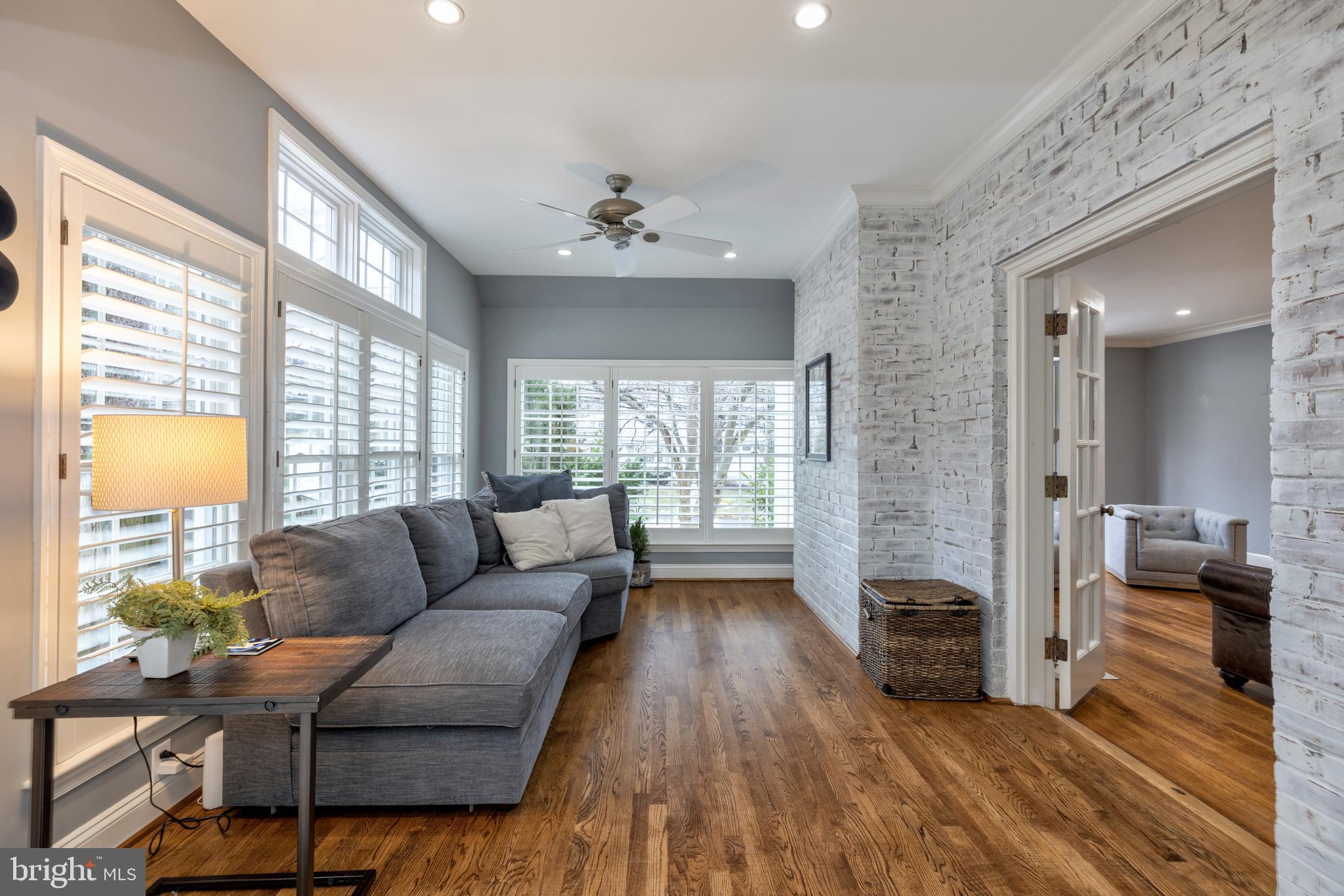 ROLLINGWOOD - Residential