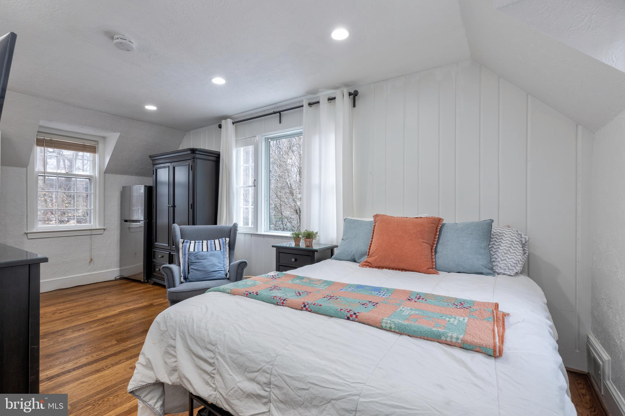 ROLLINGWOOD - Residential