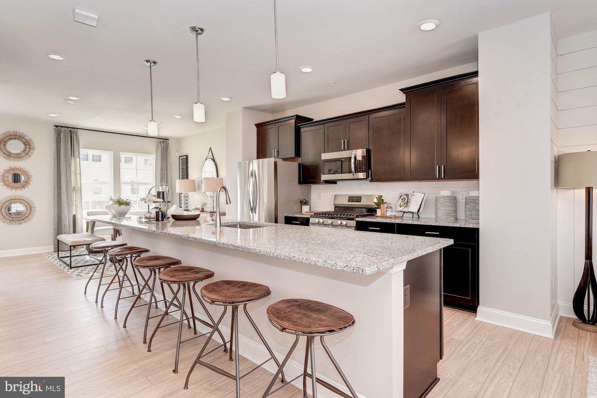 OXFORD SQUARE - Residential