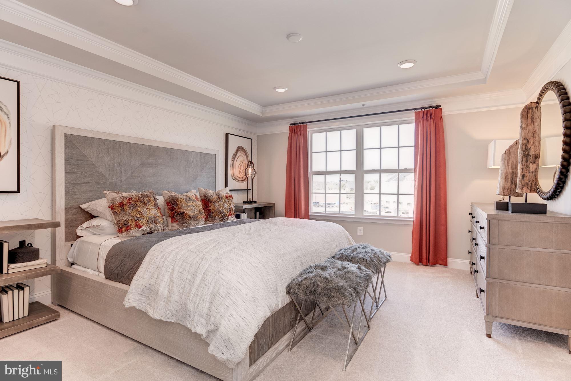 OXFORD SQUARE - Residential