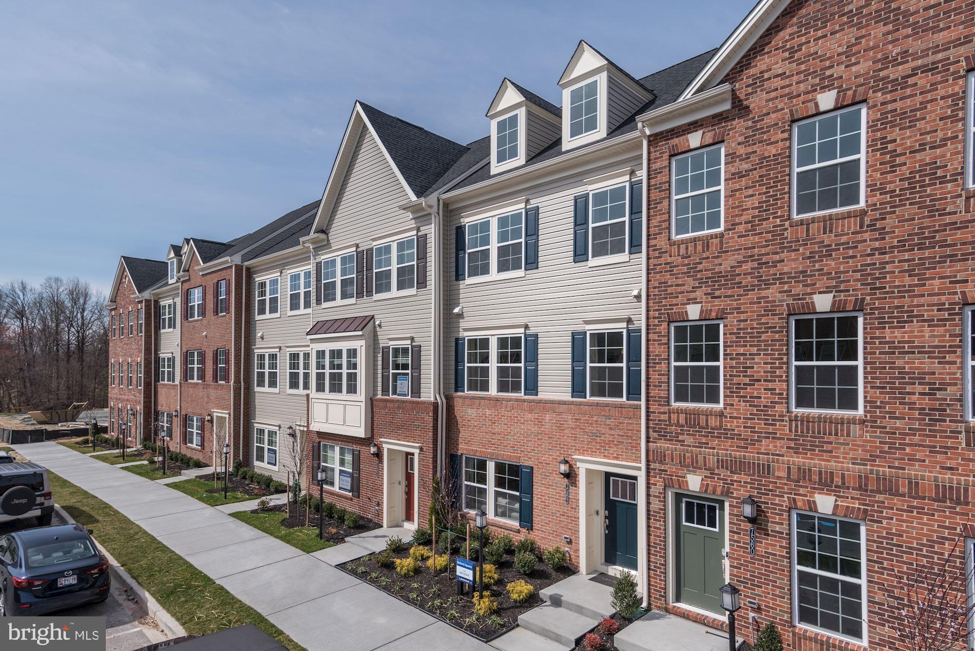 OXFORD SQUARE - Residential