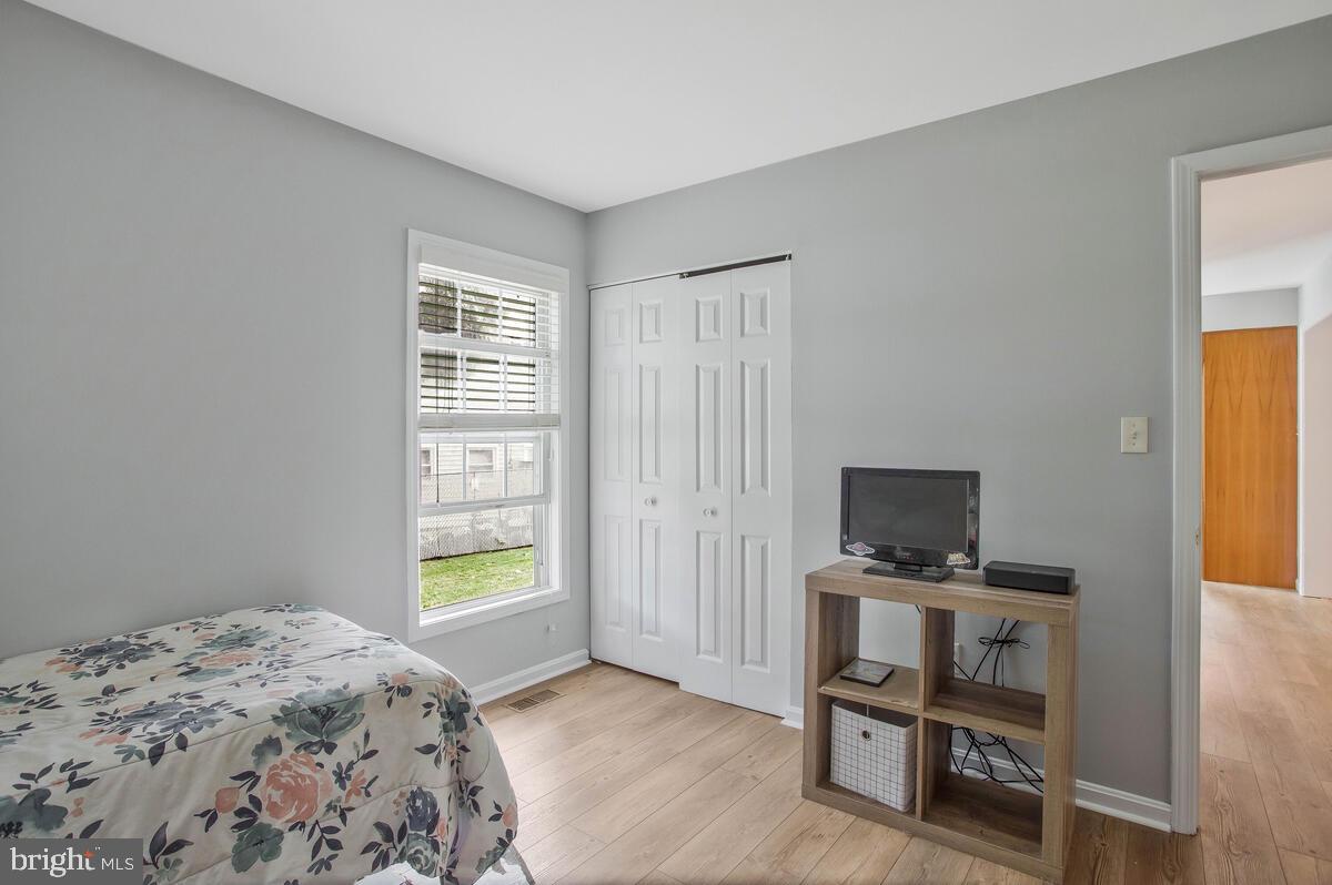 LONG BEACH - Residential