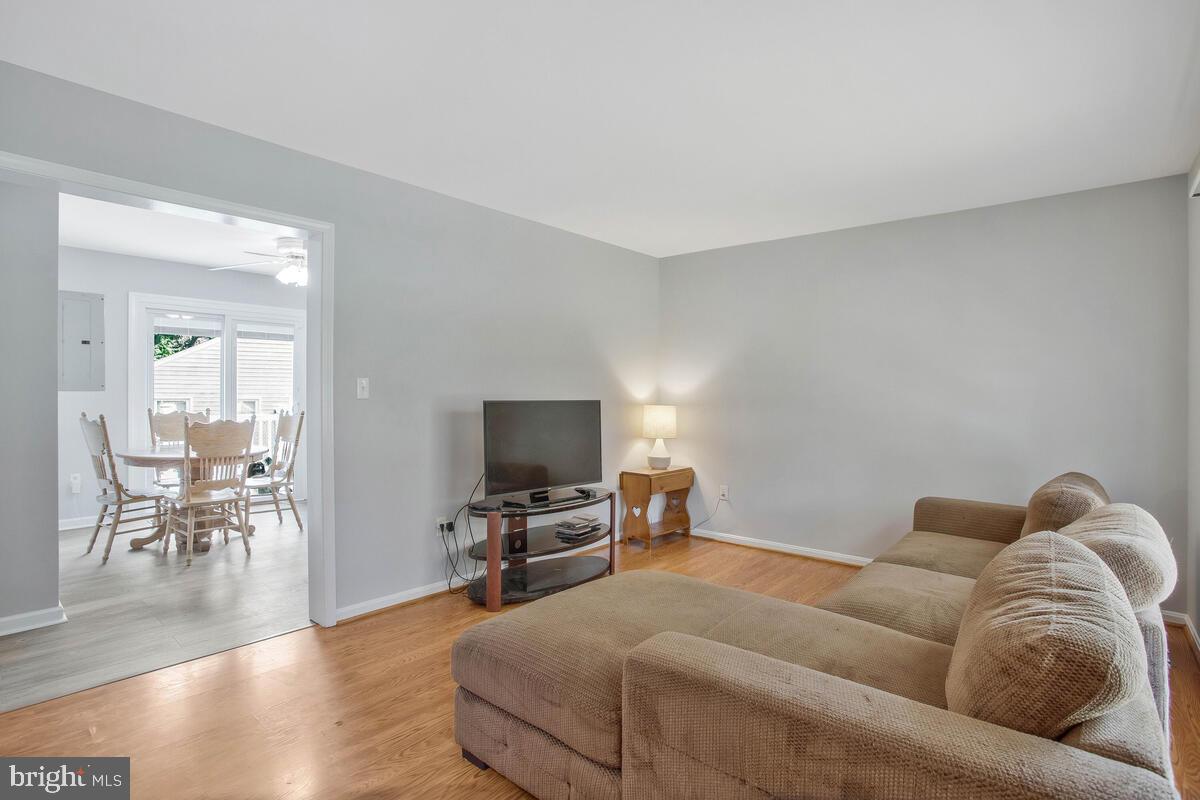 LONG BEACH - Residential