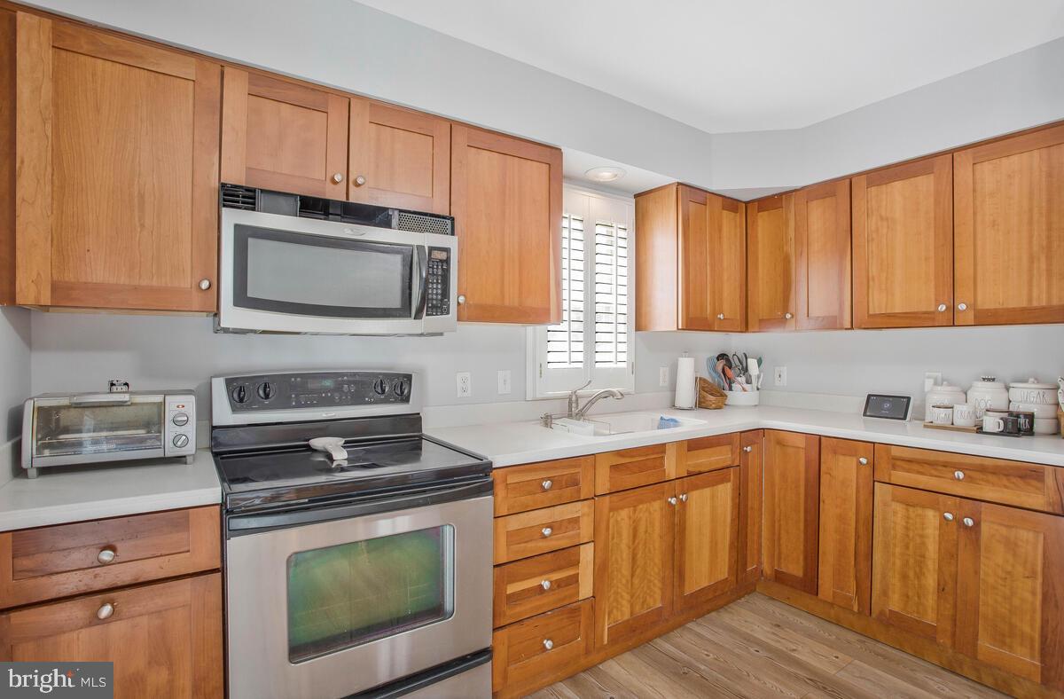 LONG BEACH - Residential