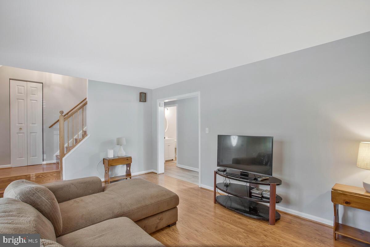 LONG BEACH - Residential