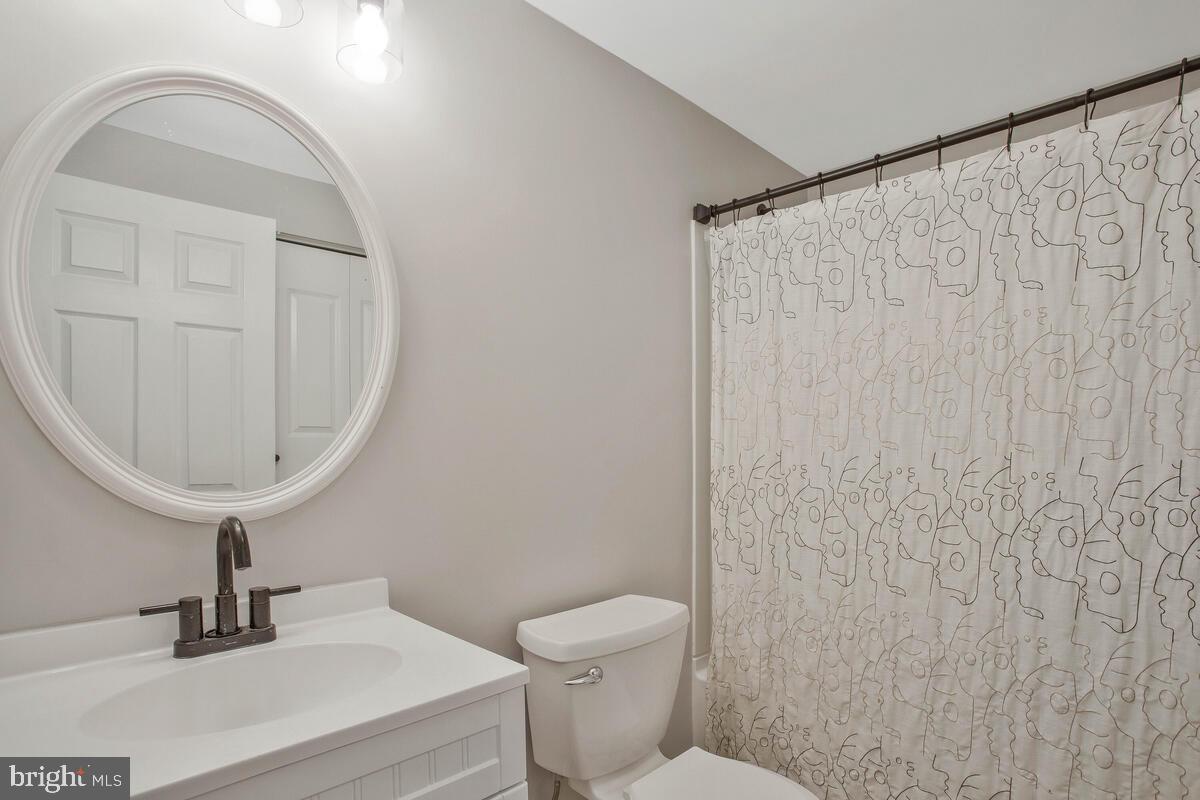 LONG BEACH - Residential