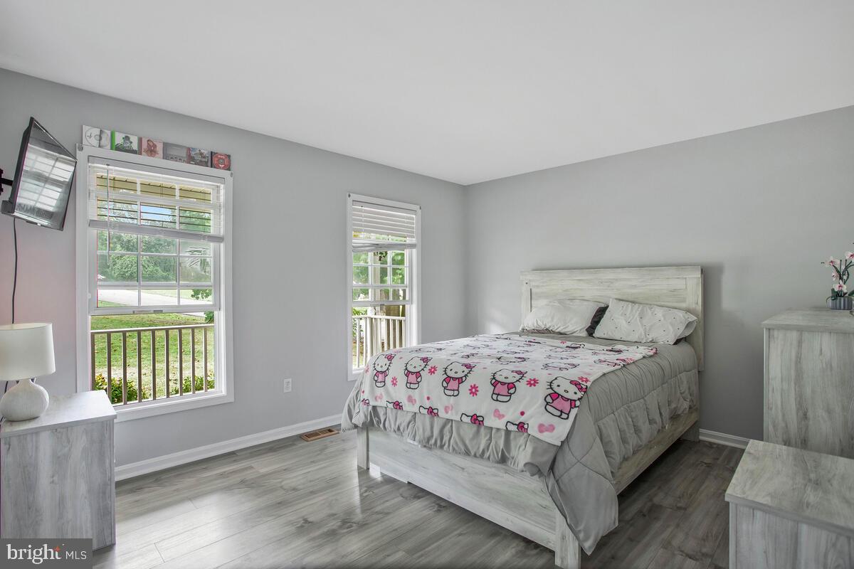 LONG BEACH - Residential