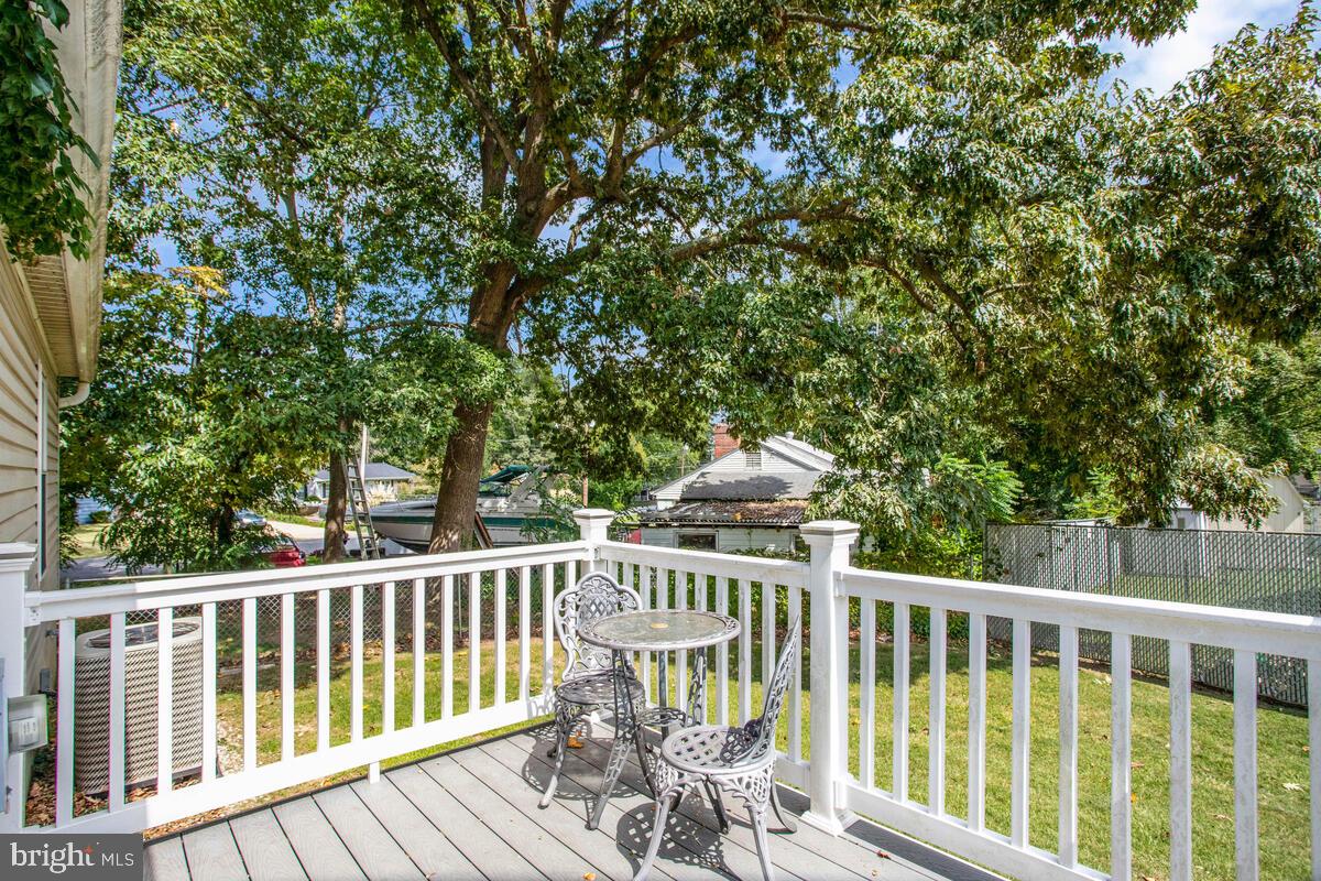 LONG BEACH - Residential