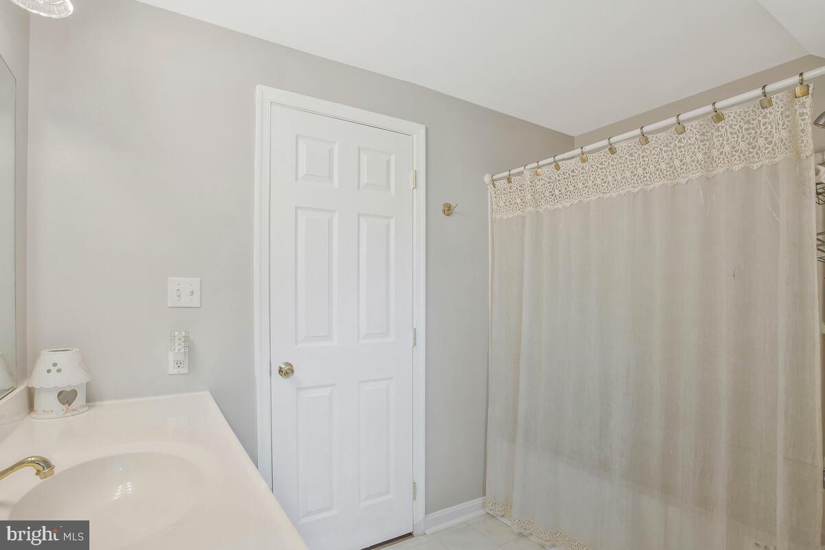 LONG BEACH - Residential