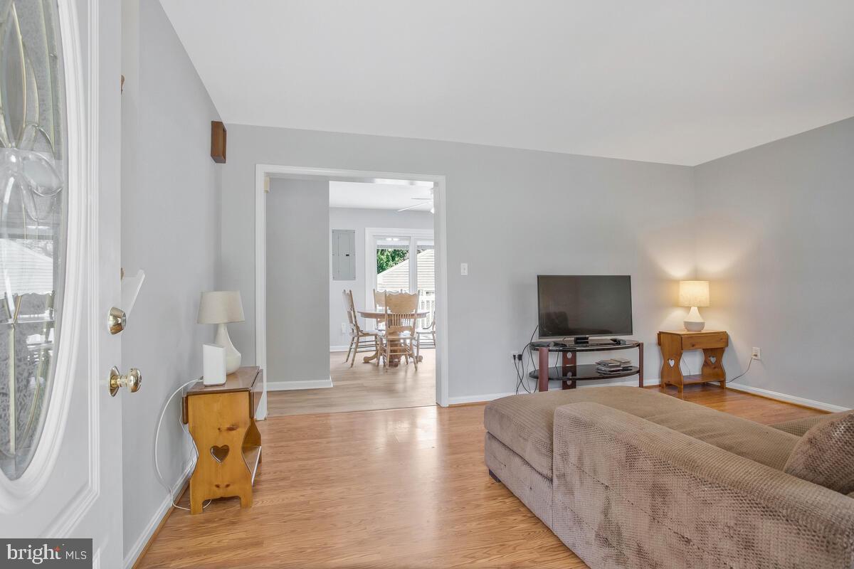 LONG BEACH - Residential