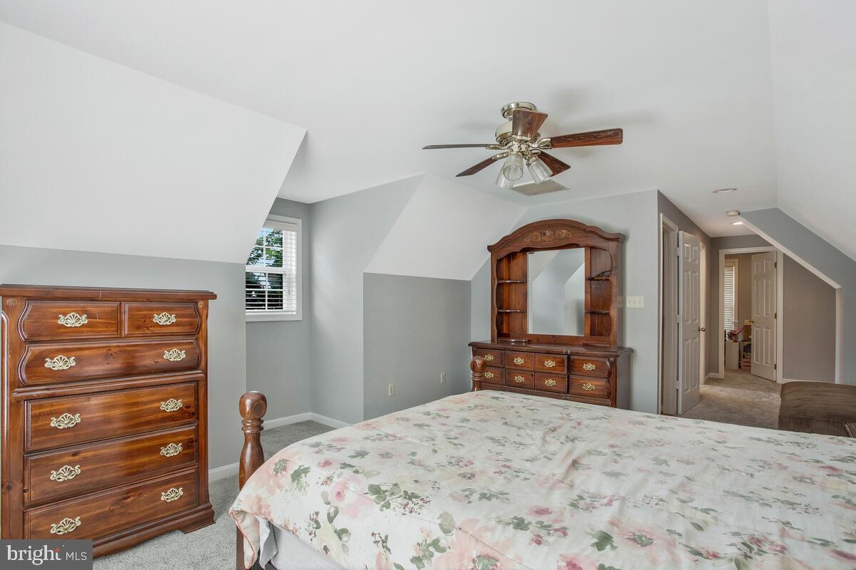 LONG BEACH - Residential