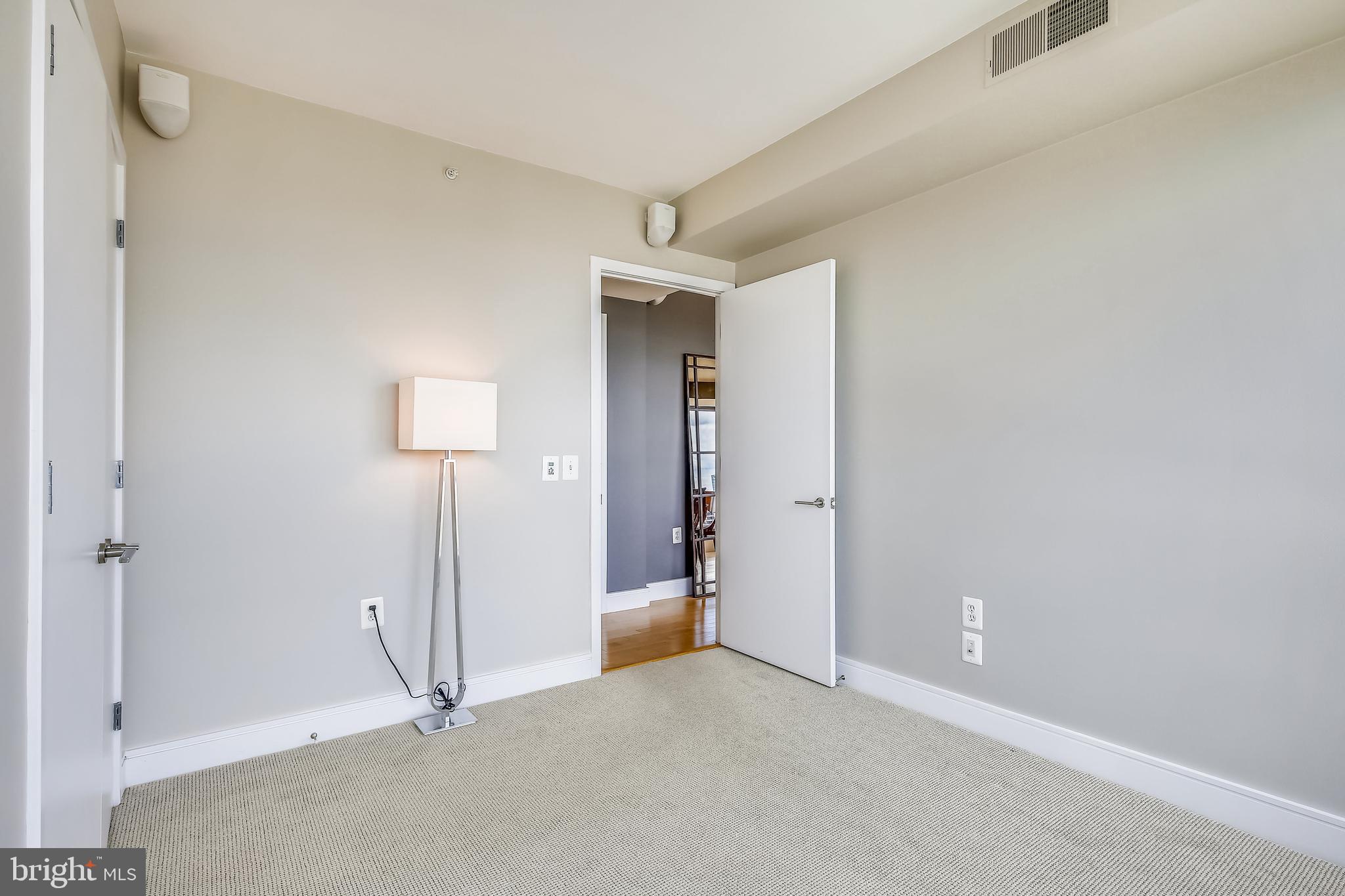 ODYSSEY - Residential Lease