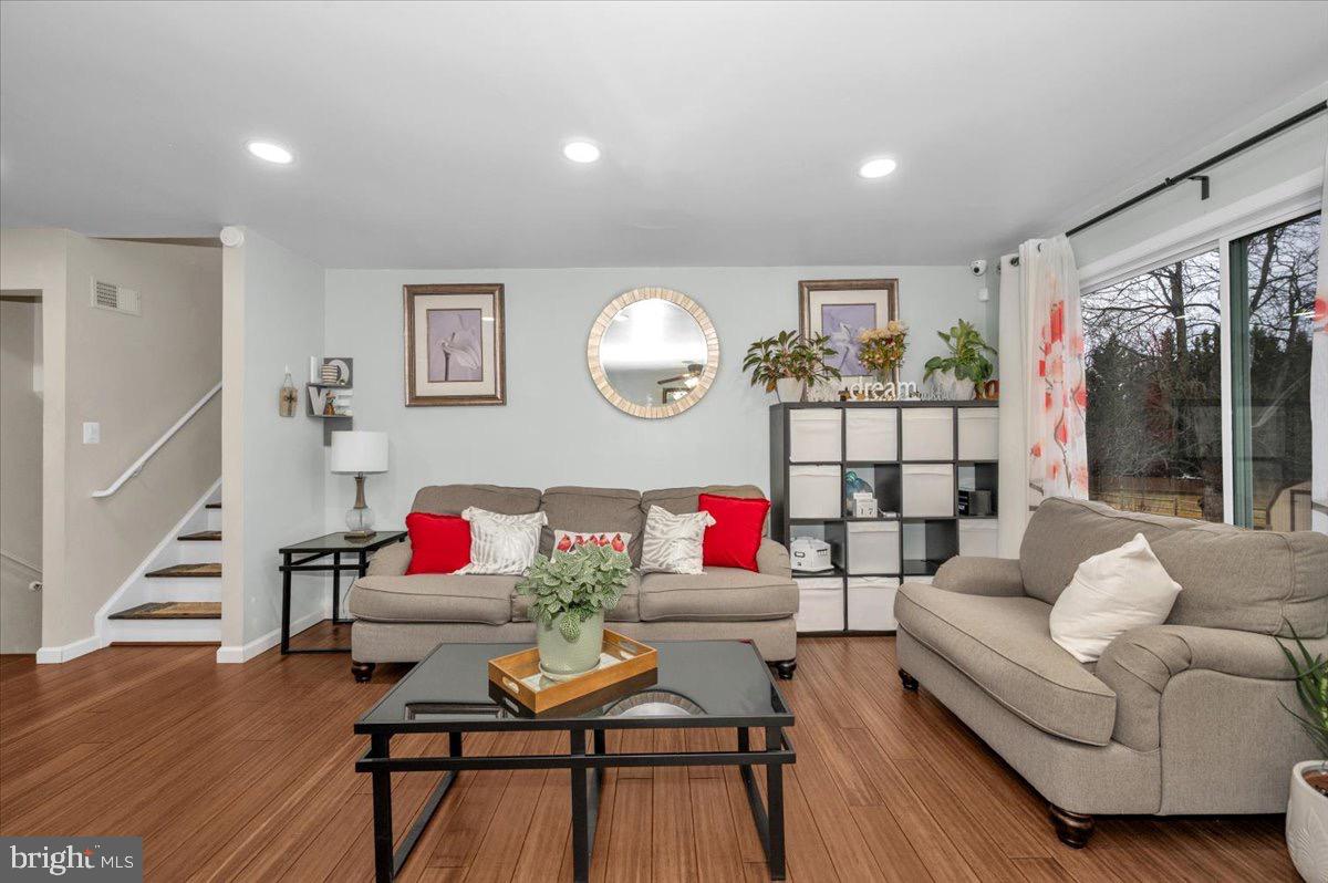 DISCOVERY - Residential