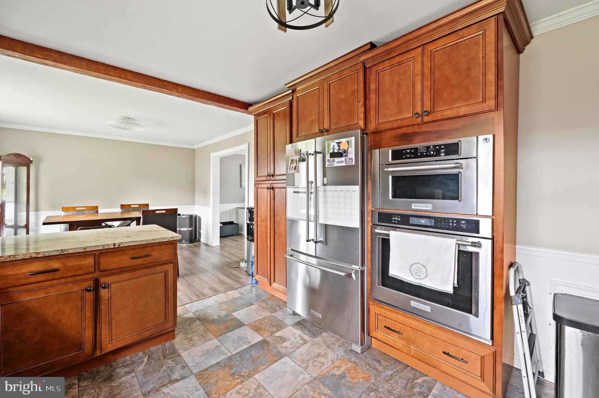 ANCIENT OAK WEST - Residential Lease