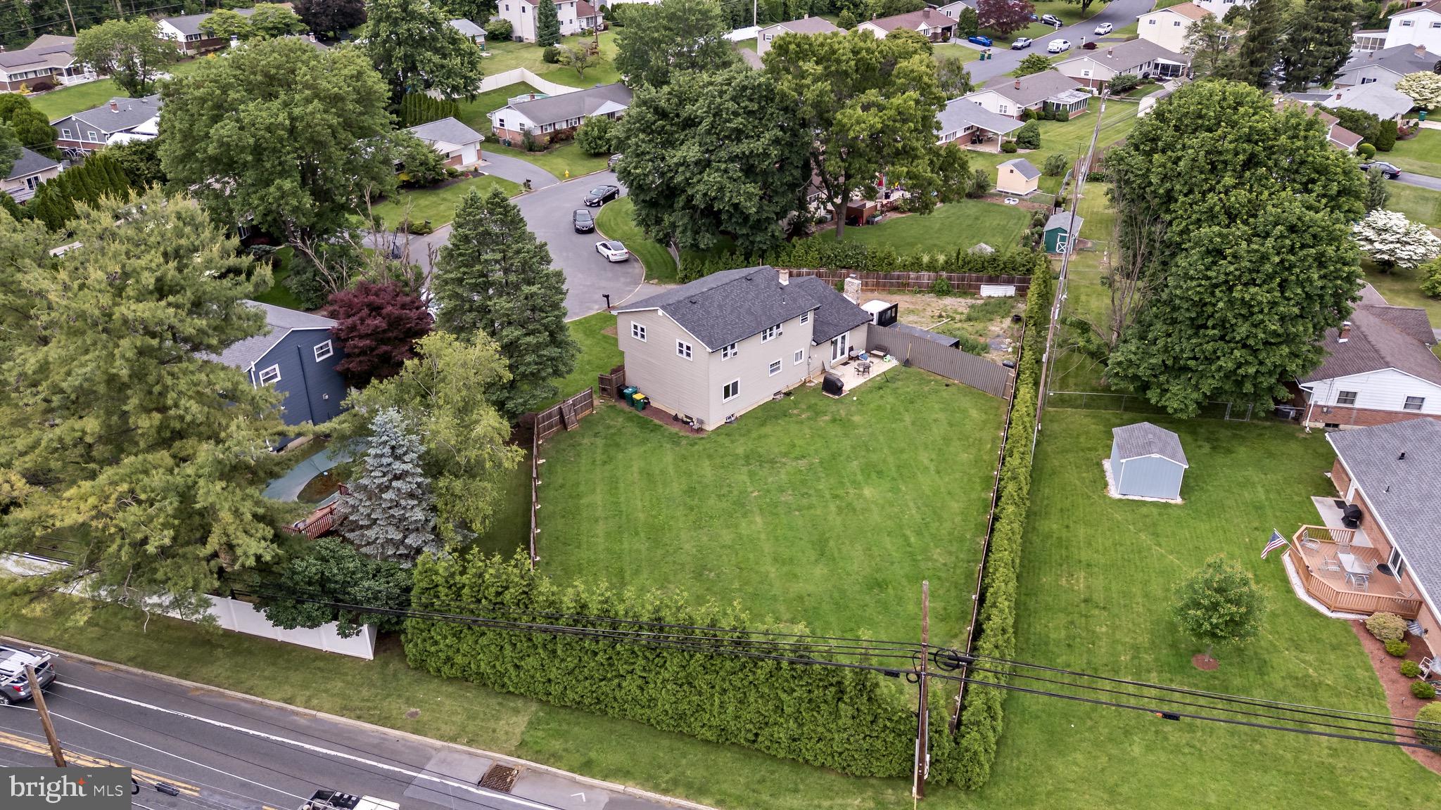 ANCIENT OAK WEST - Residential Lease