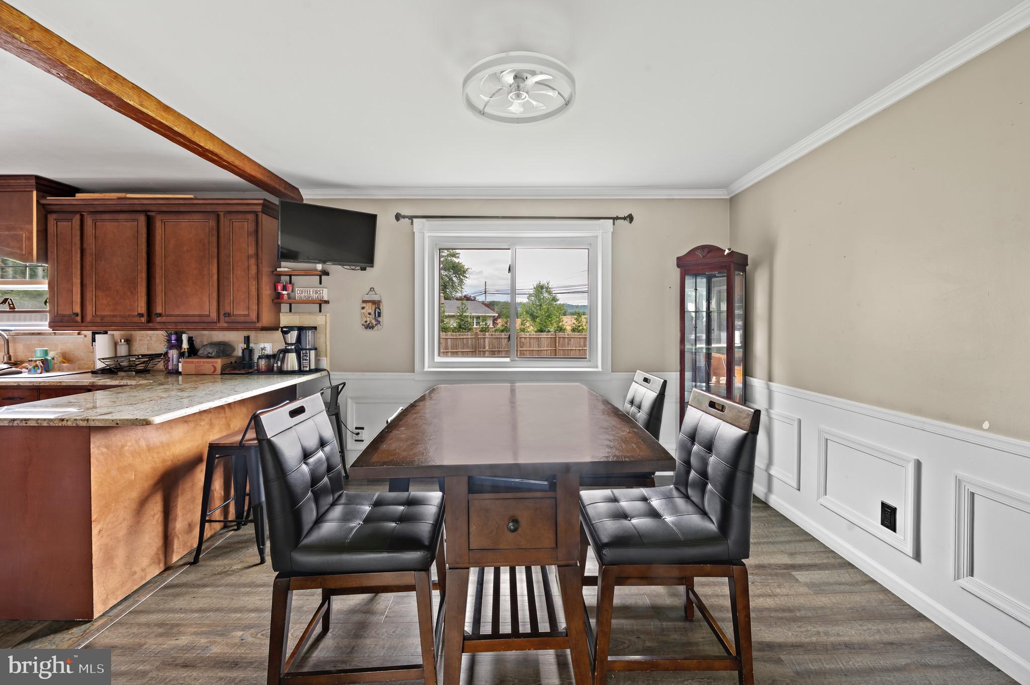 ANCIENT OAK WEST - Residential Lease