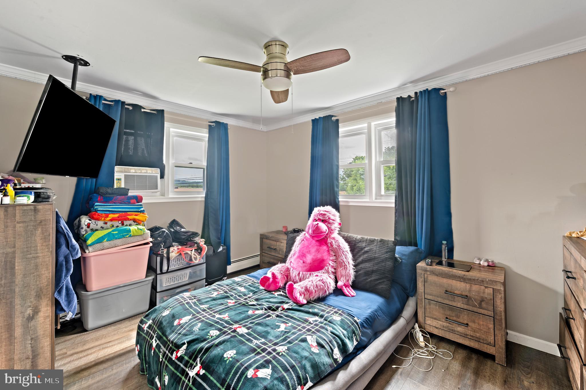 ANCIENT OAK WEST - Residential Lease