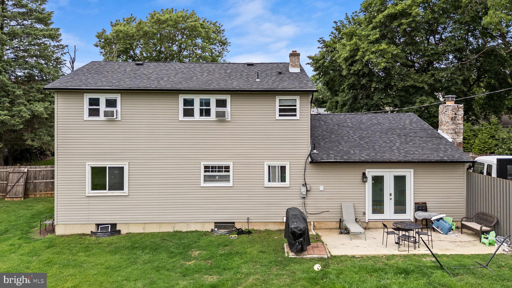 ANCIENT OAK WEST - Residential Lease