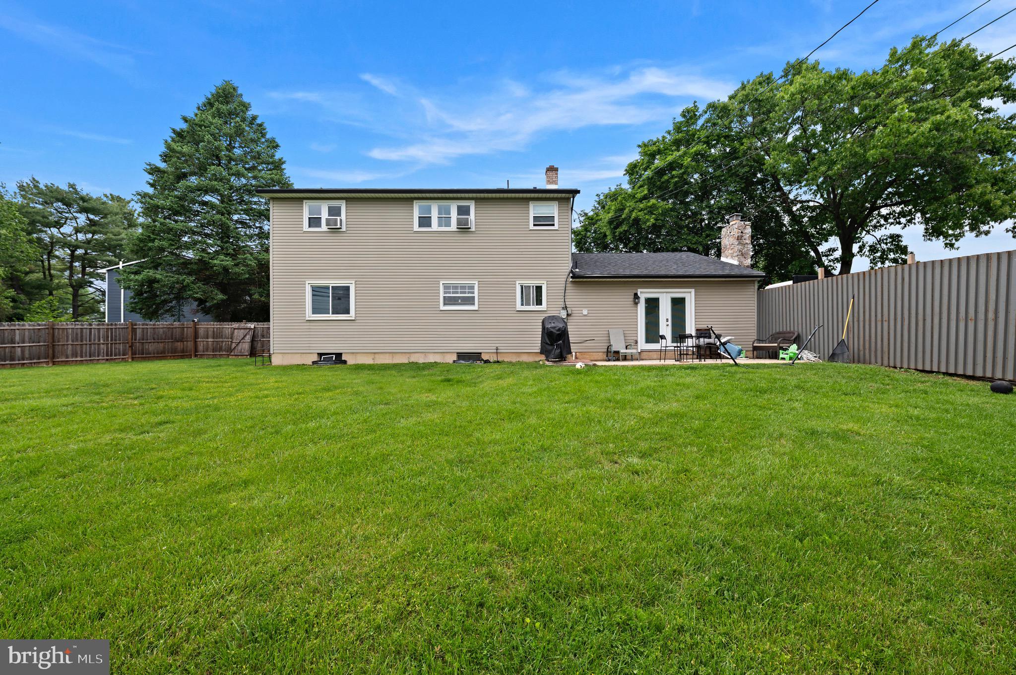 ANCIENT OAK WEST - Residential Lease