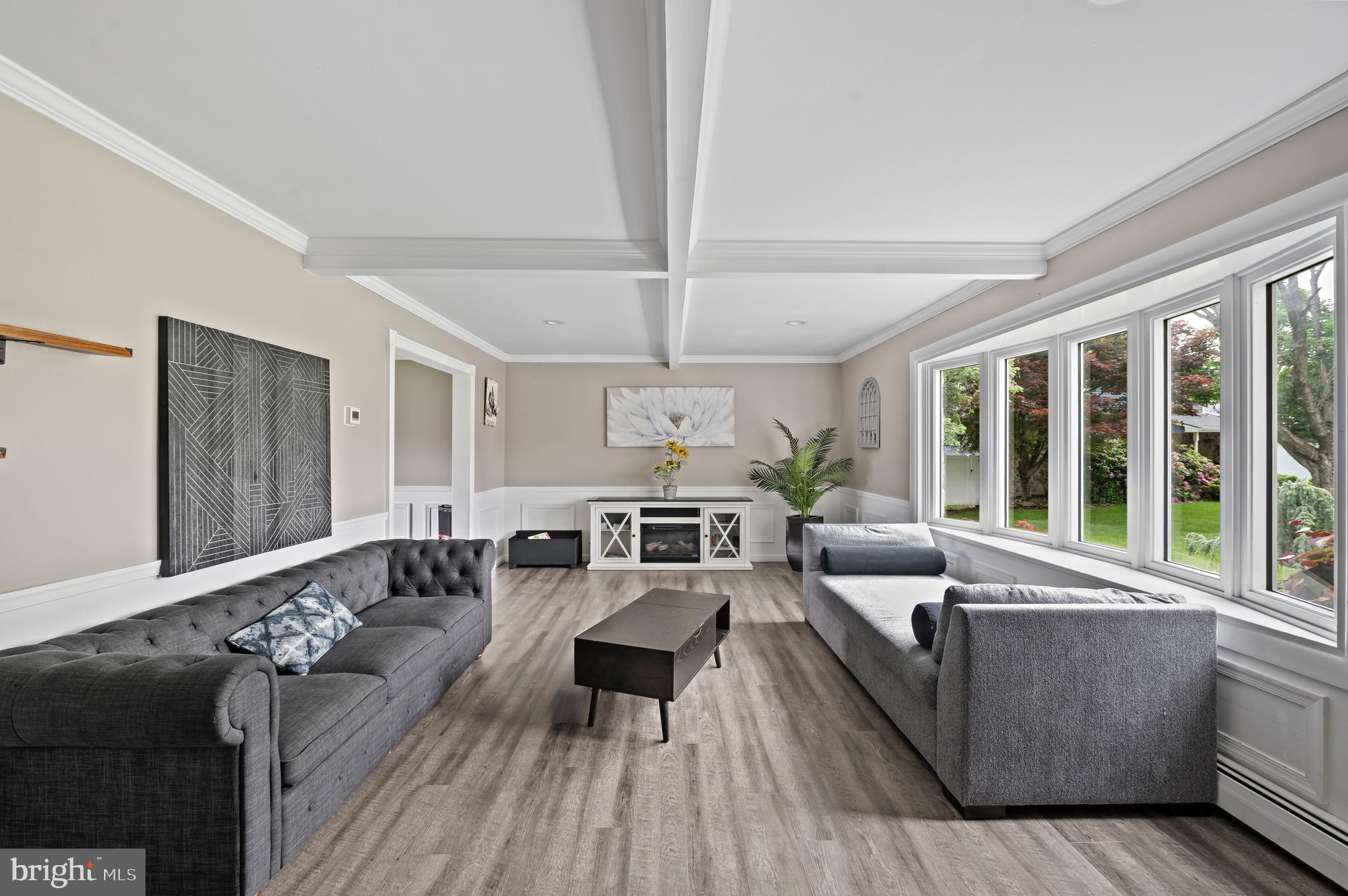 ANCIENT OAK WEST - Residential Lease