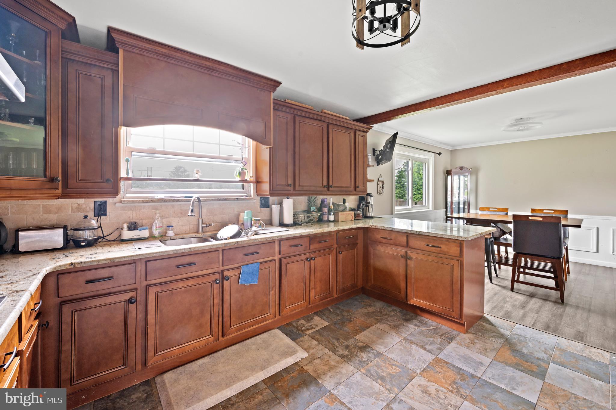 ANCIENT OAK WEST - Residential Lease