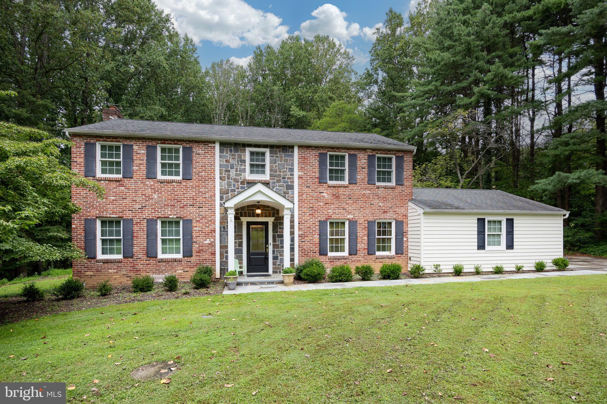 3 LAFAYETTE PLACE